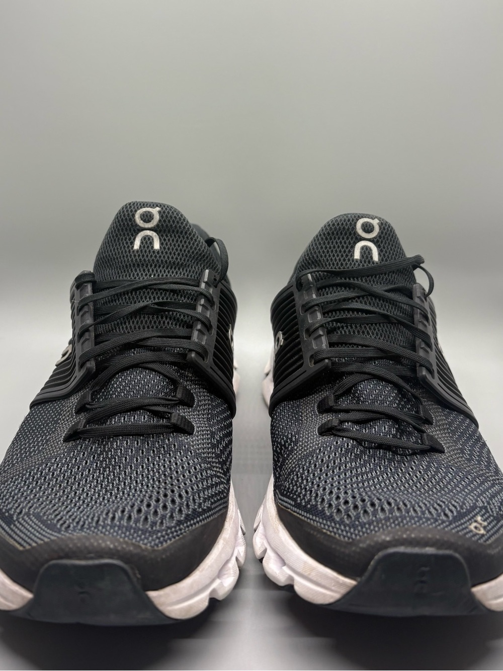 On Running Women's Cloudswift Athletic Shoes - Black/White - Picture 1 of 6